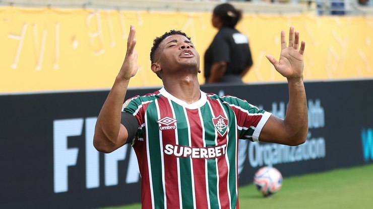 Hércules custou 4x menos ao Flu do que a premiação da vaga à semi