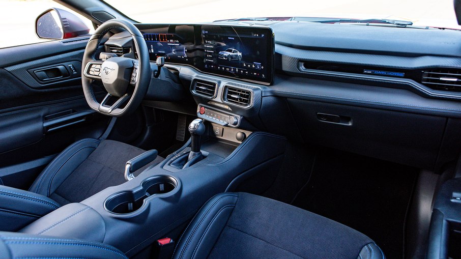 Ford Mustang Dark Horse