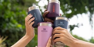 Copos e garrafas Stanley têm promoção relâmpago a partir de R$ 76