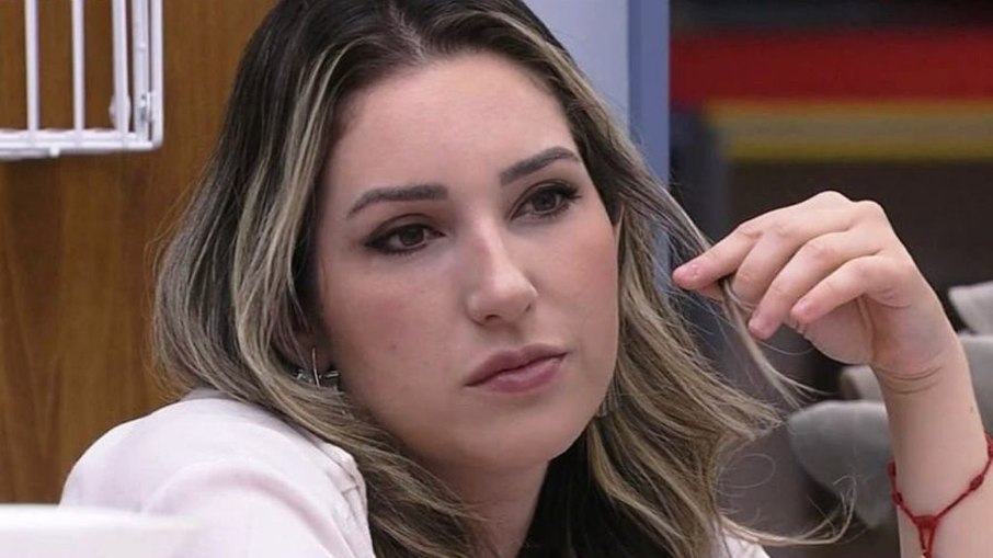 Tricotilomania: entenda a condição que faz a Amanda do BBB23 arrancar os fios de cabelo