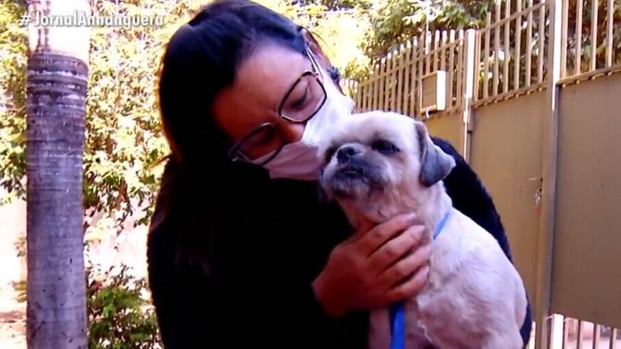 Família reencontra cachorro perdido por dois anos graças a postagem em rede social