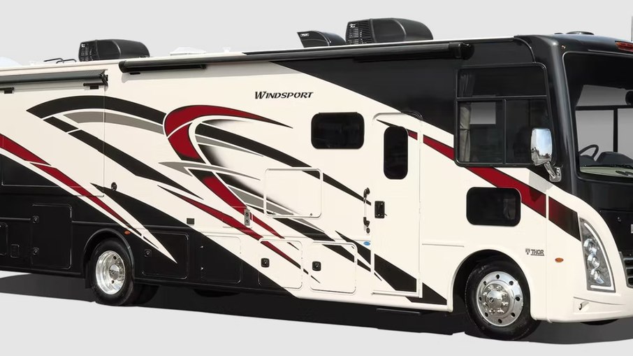 Motorhome Thor Windsport na versão 29M oferece conforto para até seis pessoas.