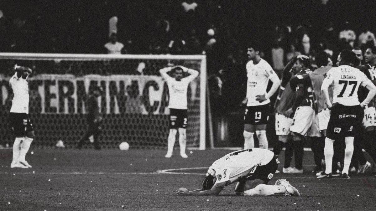 Memphis%20pede%20desculpas%20%C3%A0%20torcida%20ap%C3%B3s%20p%C3%AAnalti%20perdido