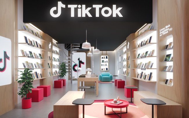 Quais livros o TikTok vai distribuir em ação gratuita em São Paulo?