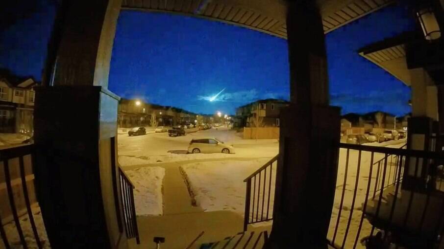 Meteoro é avistado no céu de Alberta, no Canadá