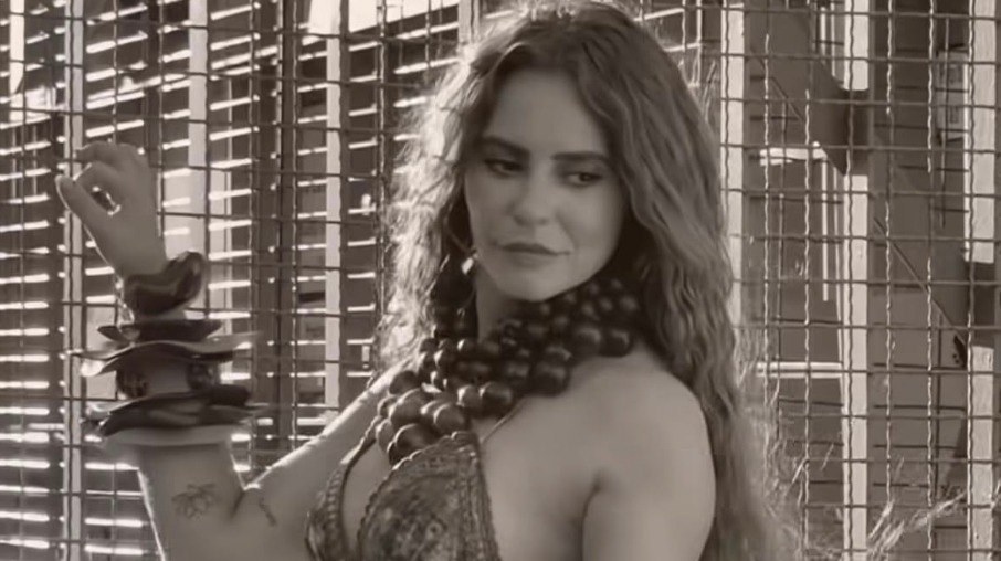 Paolla Oliveira 