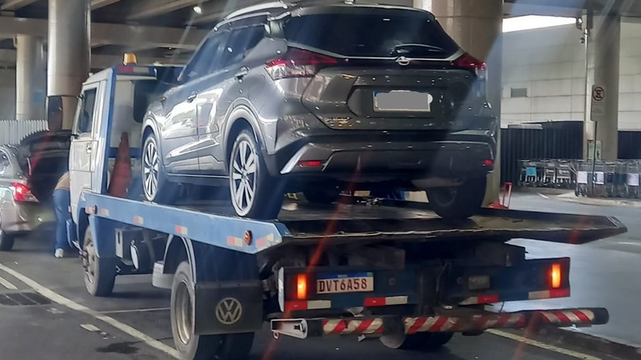 Além disso, há denúncias sobre extorsões e golpes em passageiros que acreditam estar sob os cuidados de um transporte legal e seguro. Além disso, há denúncias sobre extorsões e golpes em passageiros que acreditam estar sob os cuidados de um transporte legal e seguro.
