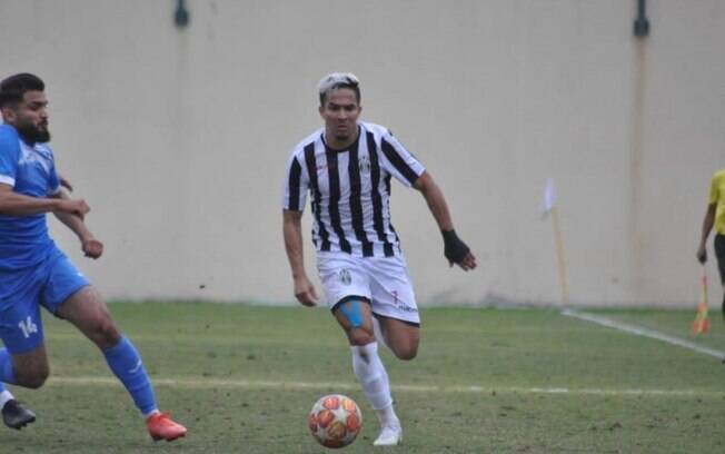 Na Líbia, Matheus Henrique celebra início pelo Al Madina-SC: ‘Estou muito feliz com o meu desempenho’