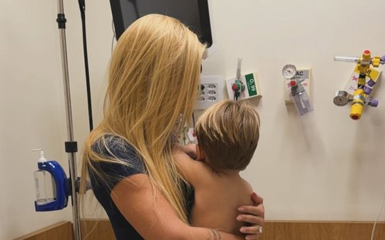 Filho de Virginia sofre acidente em casa e vai parar no hospital