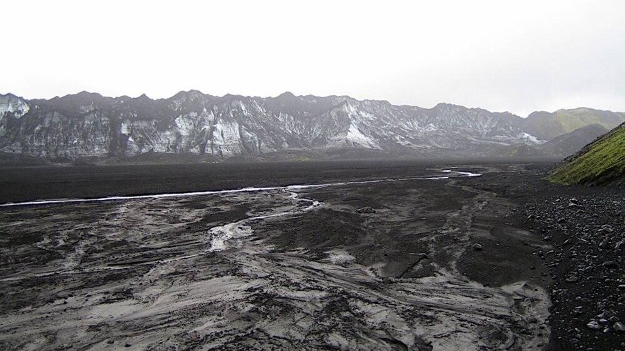 Geleiras nos Alpes Suíços estão em declínio constante por conta da onda de calor que atinge a Europa