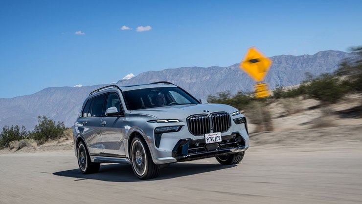 BMW X7 chega ao Brasil com motor híbrido leve e a quase R$ 1 mi