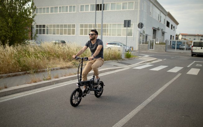 Andar de bicicleta elétrica favorece a saúde