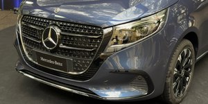 Mercedes-Benz Classe V chega ao Brasil por R$ 729.900