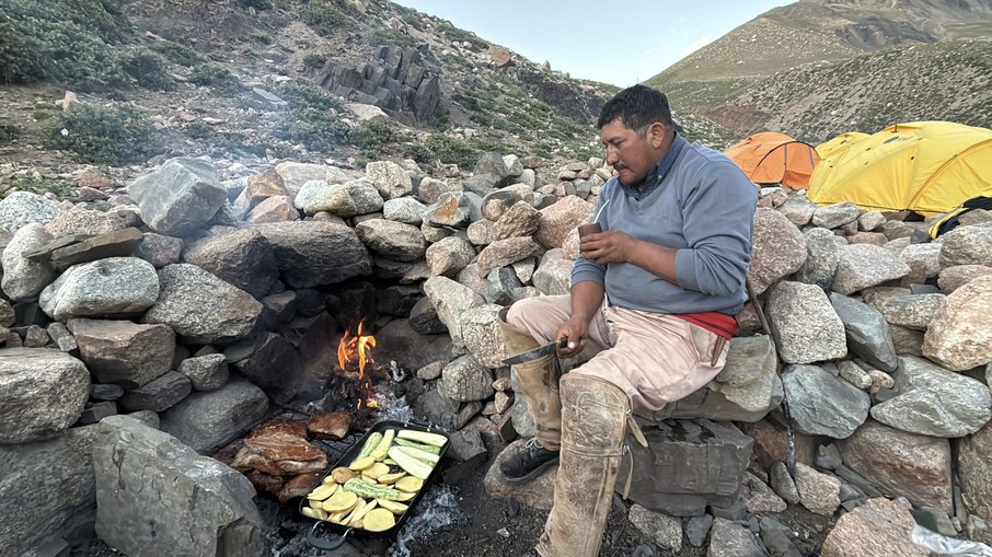 Churrasco no acampamento la Olla Churrasco no acampamento la Olla
