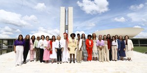 Mulheres encolhem nas urnas em 2026 e ampliam abismo na política