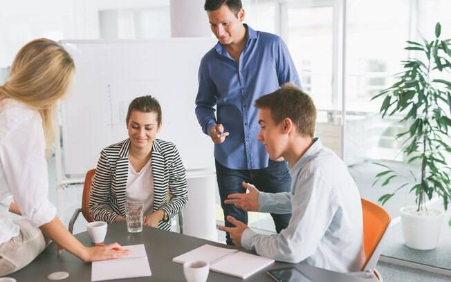 Motivar funcionários no final do ano é essencial para o trabalho no ano que começa