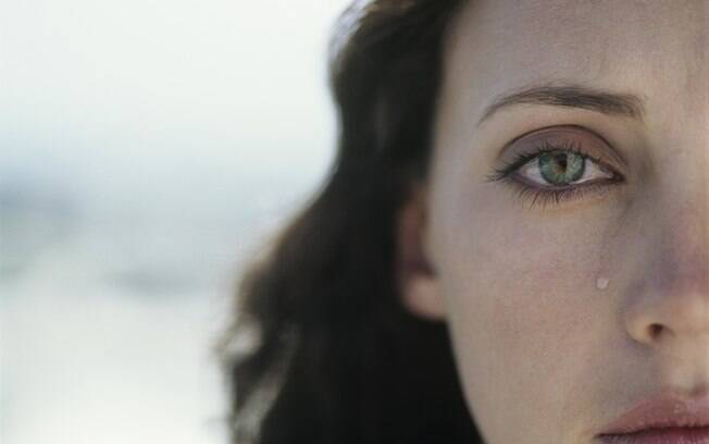 As lágrimas femininas tem o 'poder' de  baixar a excitação do homem, entre outros fatores