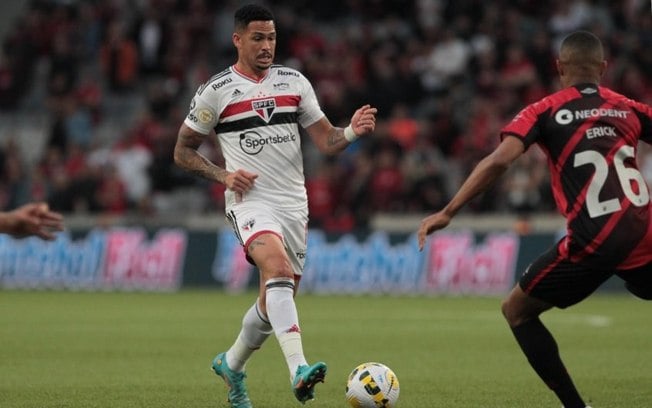 Luciano e Luizão serão desfalques no duelo do São Paulo contra o Flamengo no próximo sábado