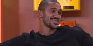 Matheus fala sobre fezes na parede do banheiro, após eliminação