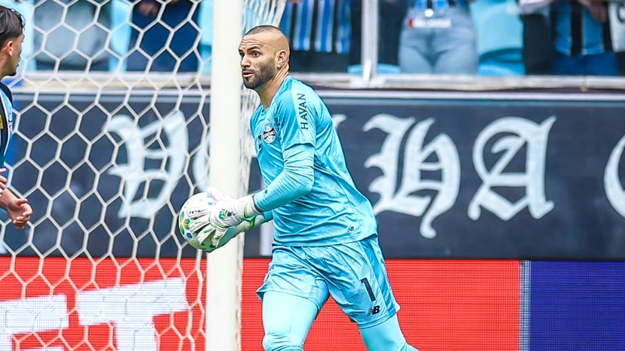 Weverton foi destaque do Grêmio no empate por 0 a 0 com o Palmeiras, com dez defesas e nota 10 no Sofascore Weverton foi destaque do Grêmio no empate por 0 a 0 com o Palmeiras, com dez defesas e nota 10 no Sofascore