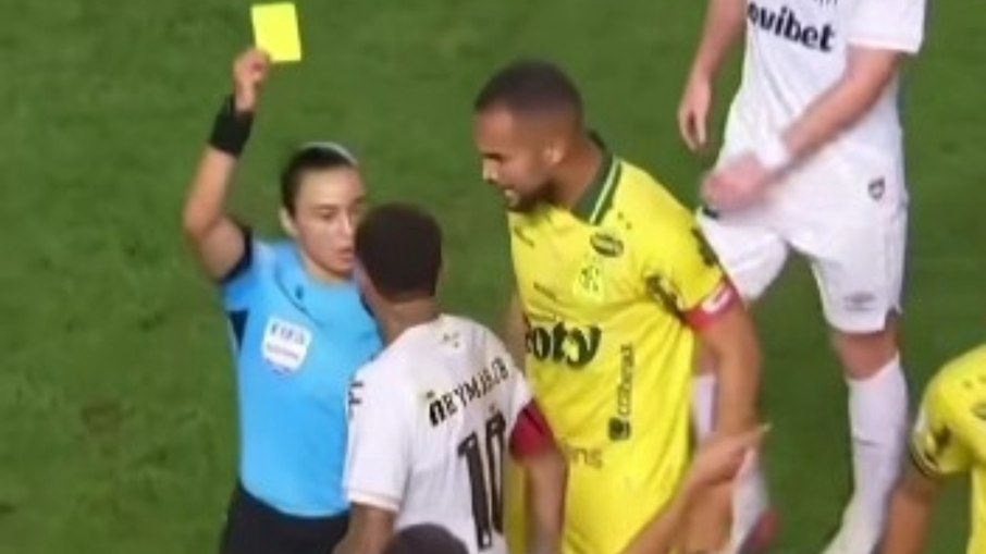 Dublador revela ofensas de Neymar contra juíza durante jogo; veja