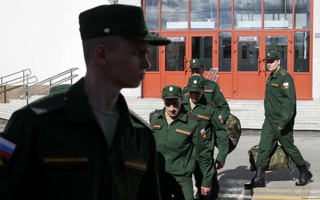 A Rússia voltará a convocar mais jovens para lutar contra a Ucrânia? (foto de arquivo de junho de 2022)