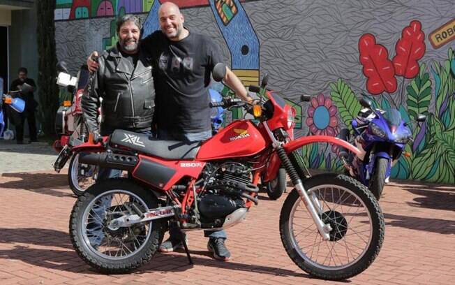 Trilha de Moto na Praia é Muito Doido no Fim de Ano ! 