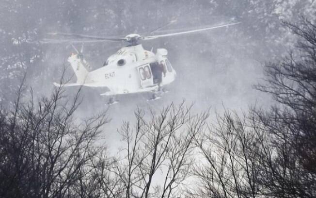 Helicóptero levava seis pessoas a bordo e havia sido acionado para resgatar um esquiador ferido