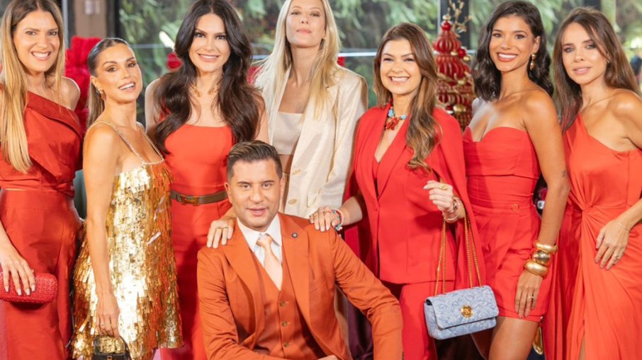 Junior Donatto e convidadas do almoço natalino benecicente