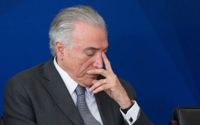 Michel Temer deve editar novo indulto de Natal para 'compensar brasileiros excluídos pela decisão do STF', diz ministro