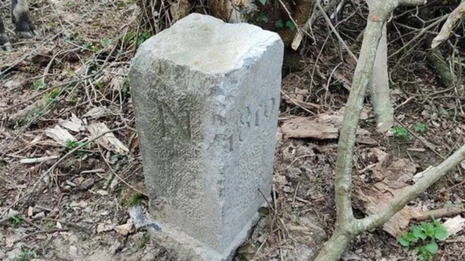 Fazendeiro retirou pedra que delimitava fronteira entre França e Bélgica