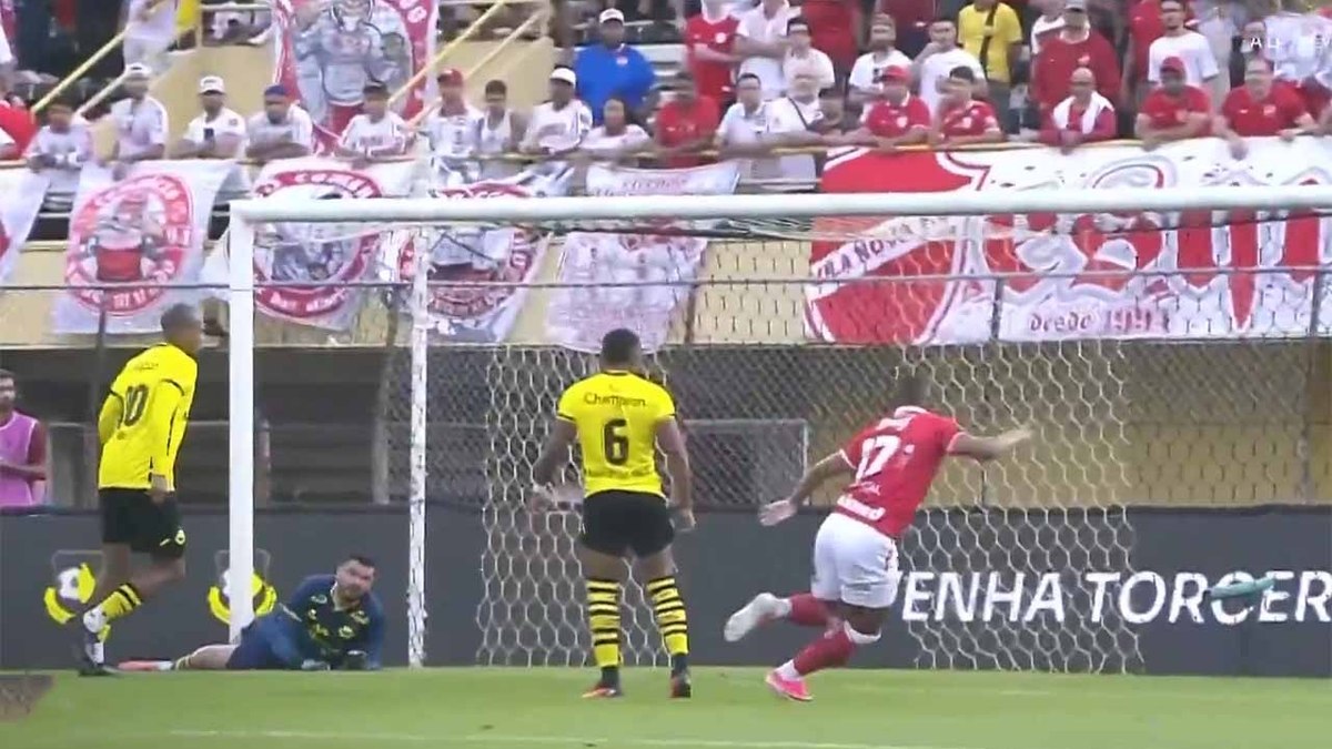 São Bernardo vira sobre o Vila Nova e muda liderança na Série B