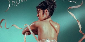 Marina lança 'Princess Of Power' em disco de vinil rosa