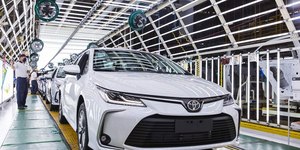Toyota Corolla fica até R$ 5 mil mais caro em março