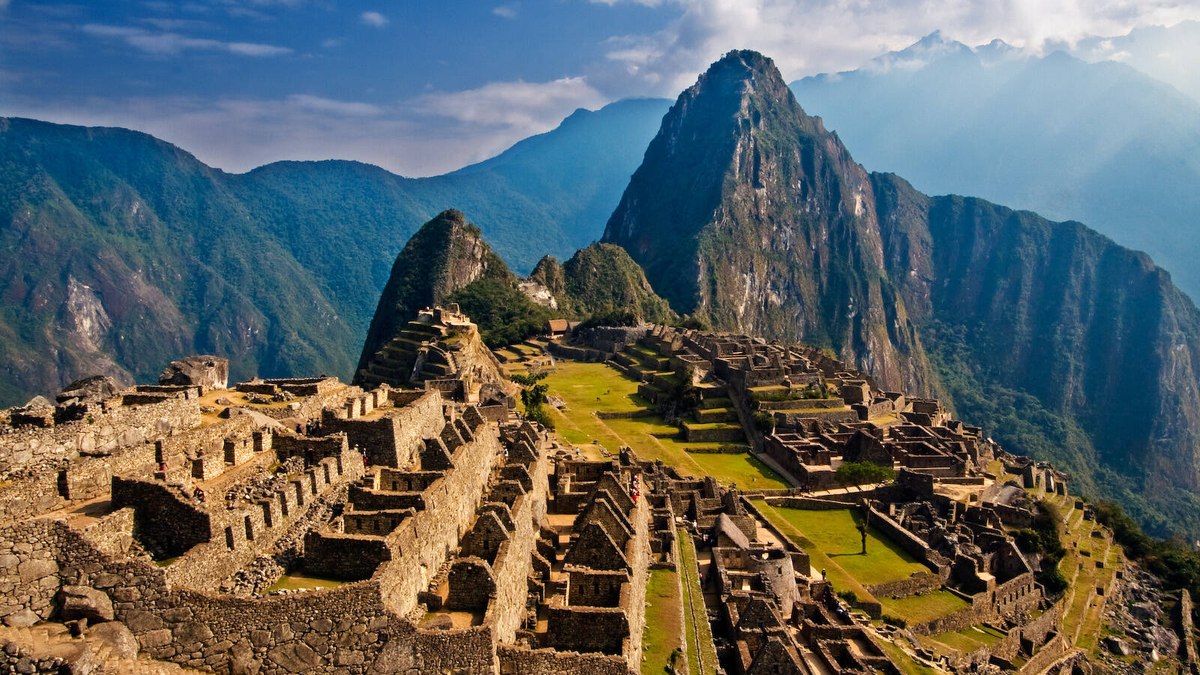 Machu Picchu, no eru, recebe milhares de turistas diariamente