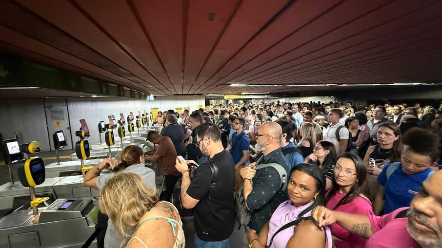 Forte ventania provoca apagão no Rio de Janeiro; veja os impactos Forte ventania provoca apagão no Rio de Janeiro; veja os impactos
