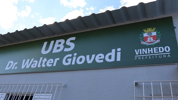 Vinhedo entrega UBS ampliada e homenageia Dr. Walter Giovedi