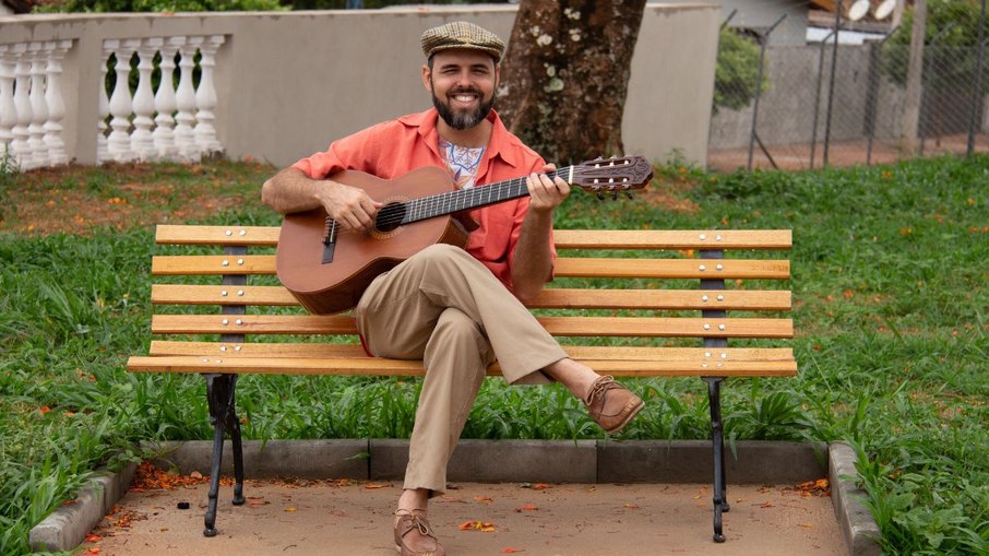 Guilherme Garboso lança “Roçando o Urbanismo”, obra sonora sobre identidade e pertencimento Guilherme Garboso lança “Roçando o Urbanismo”, obra sonora sobre identidade e pertencimento