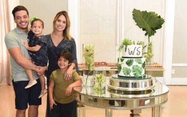 Wesley Safadão comemora aniversário de 29 anos ao lado da família