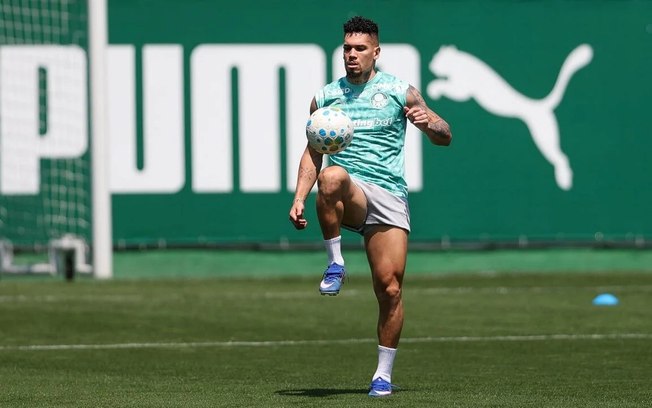 Paulinho vai novamente a campo em treino neste sábado Paulinho vai novamente a campo em treino neste sábado
