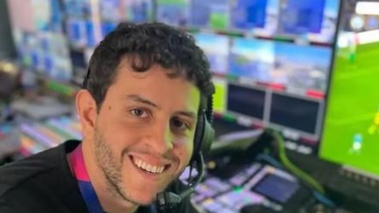 TNT perde comentarista, que fecha com concorrente