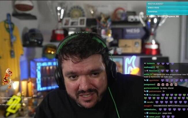 PAULINHO É FINALISTA DO PRÊMIO DE MELHOR STREAMER DO ANO MUNDIAL! 