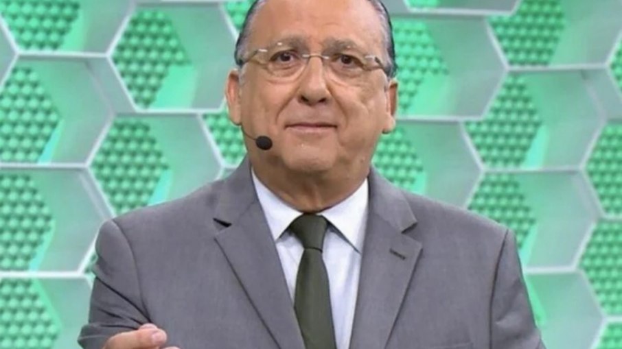 Galvão convida demitidos da Globo para transmissão de jogo do Brasil