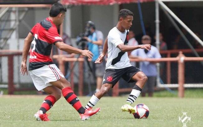 Sub-17: Vasco vence o Flamengo, na Gávea, e garante vaga na final do Campeonato Carioca