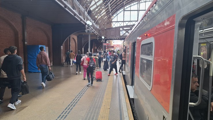 Vinhedo participa de reunião sobre o Trem Intercidades