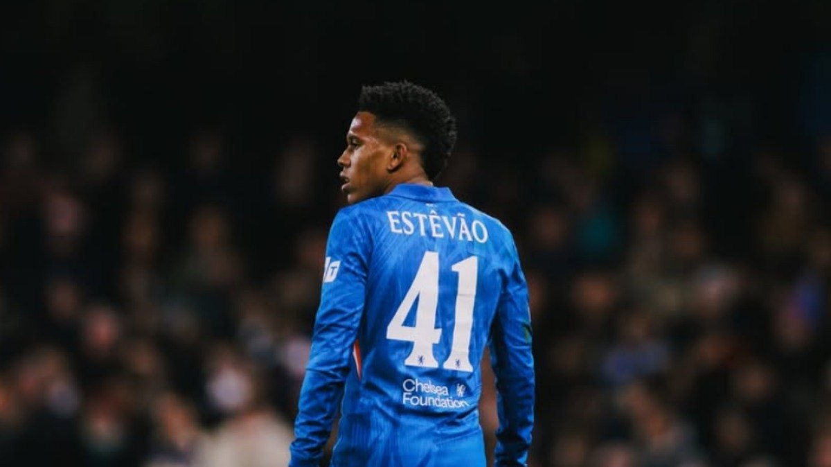 Estev%C3%A3o%20acumula%2021%20minutos%20nos%20%C3%BAltimos%204%20jogos