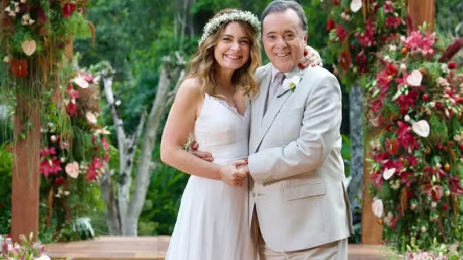 Cláudia Abreu e Tony Ramos como Filipa e Abel em Cláudia Abreu e Tony Ramos como Filipa e Abel em