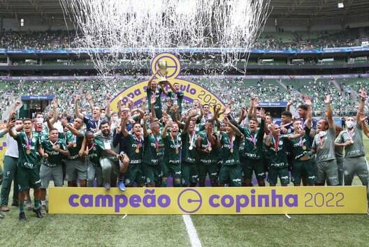 Palmeiras atropela o Santos e conquista a Copinha pela 1ª vez