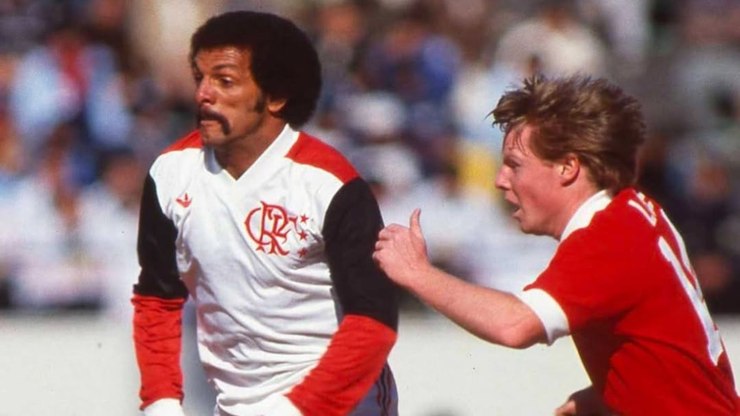 Campe%C3%A3o%20mundial%20pelo%20Fla%20faz%20carta%20aberta%20e%20inflama%20decis%C3%A3o