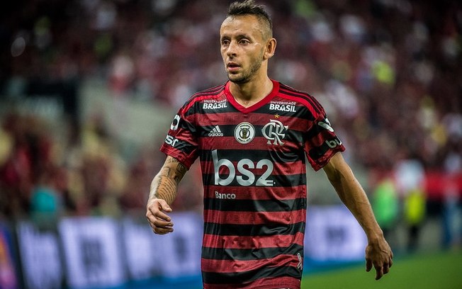 Rafinha durante partida pelo Flamengo em 2019